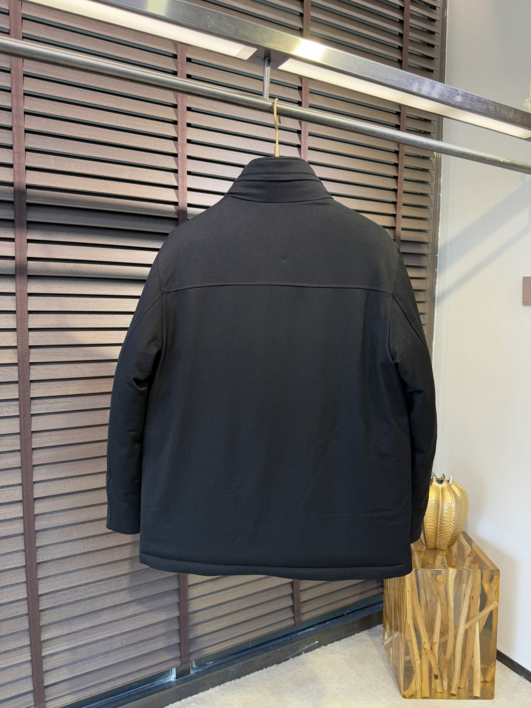 Zegn&杰尼🦷FW2025新款夹克风衣羽绒服。柜子在售款。采用定制高支数羊毛羊绒面料，抗皱立挺有型，软