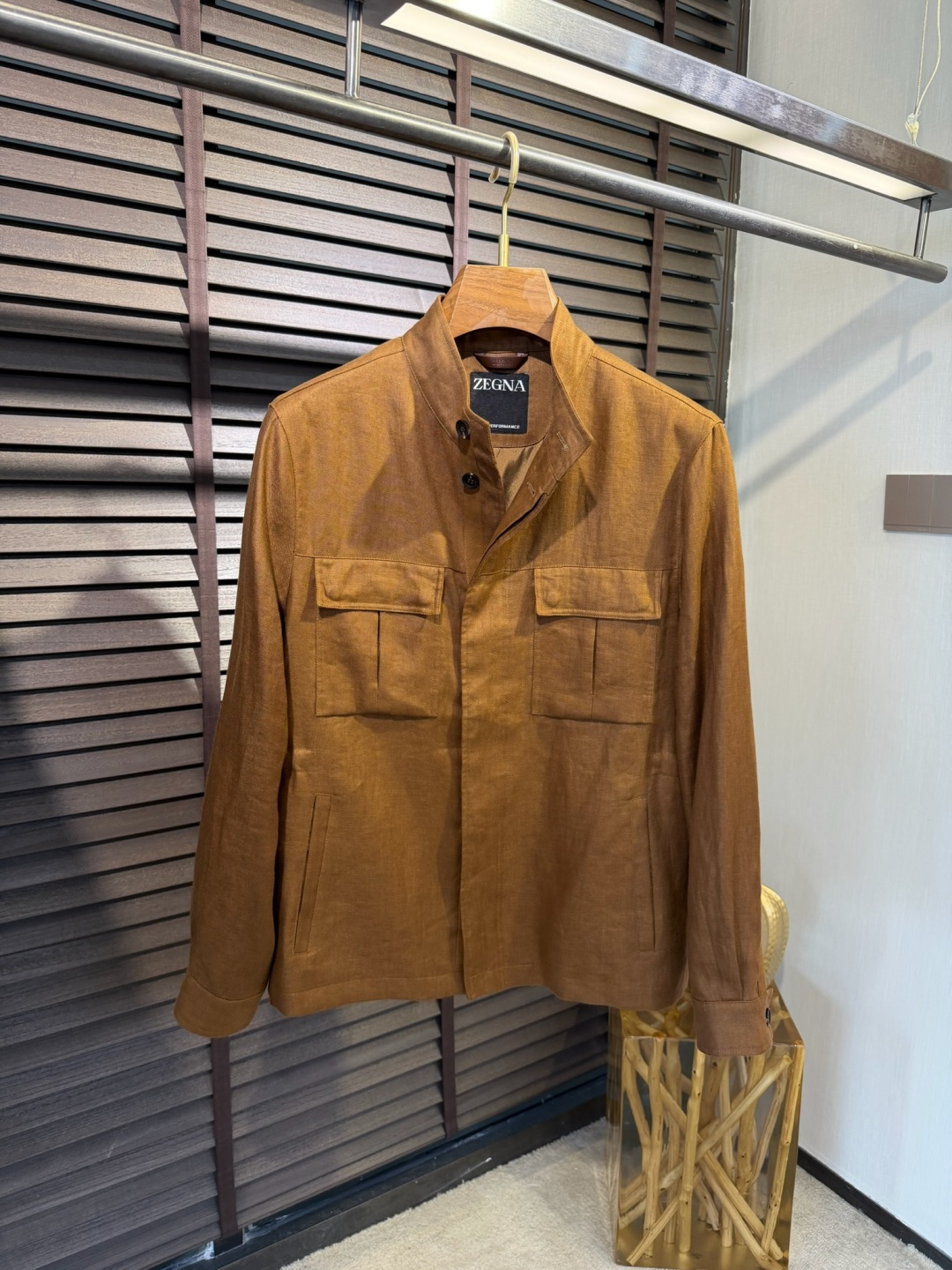Zegn&杰尼🦷2026SS新款夹克外套。采用进口定制100%雨露麻面料，力挺有型，质地柔软，手感舒适，