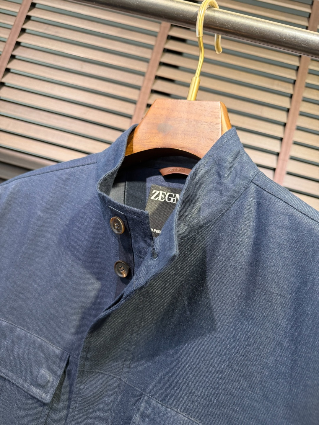 Zegn&杰尼🦷2026SS新款夹克外套。采用进口定制100%雨露麻面料，力挺有型，质地柔软，手感舒适，