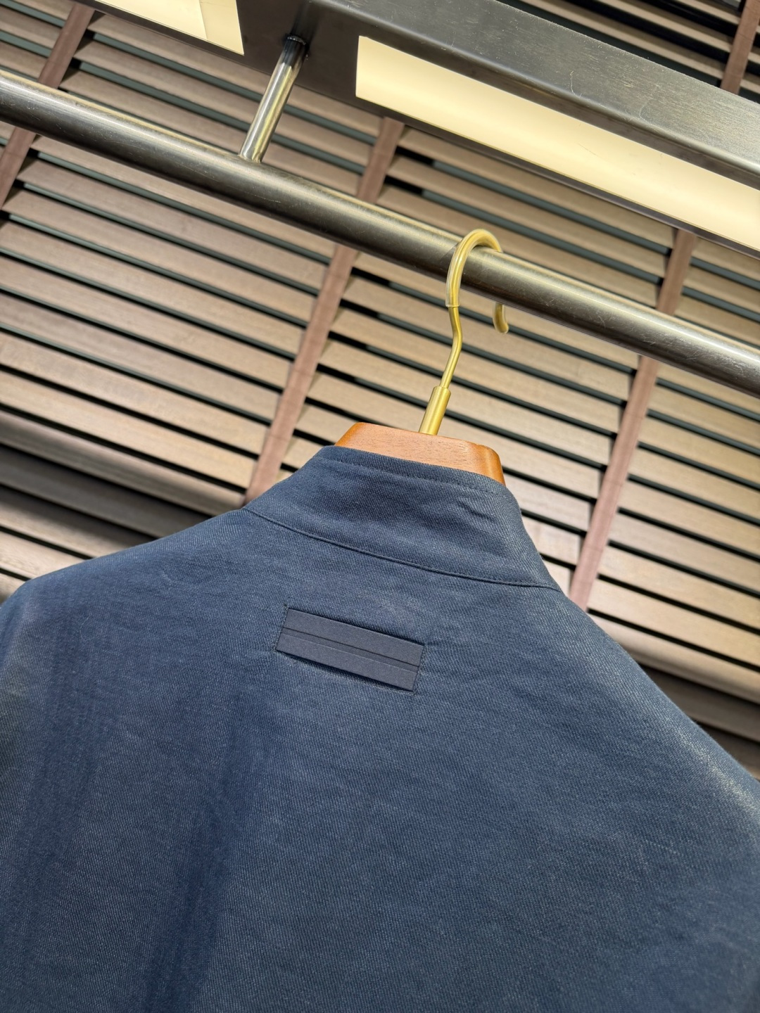 Zegn&杰尼🦷2026SS新款夹克外套。采用进口定制100%雨露麻面料，力挺有型，质地柔软，手感舒适，