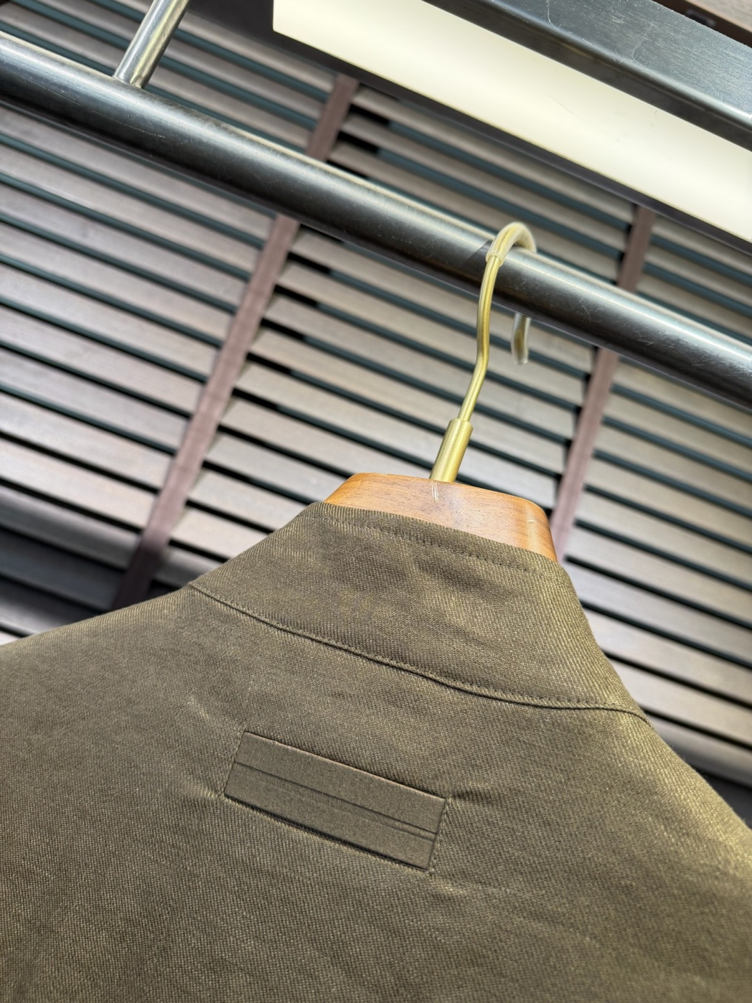 Zegn&杰尼🦷2026SS新款夹克外套。采用进口定制100%雨露麻面料，力挺有型，质地柔软，手感舒适，