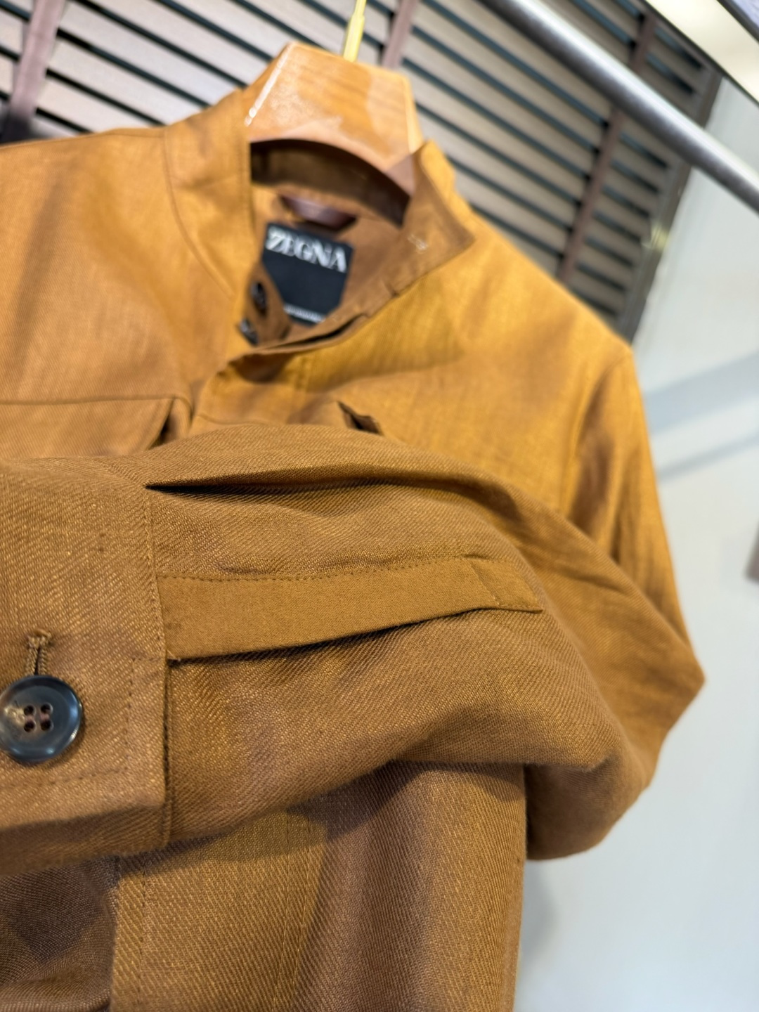 袖子拼接设计，高级感满满/81105