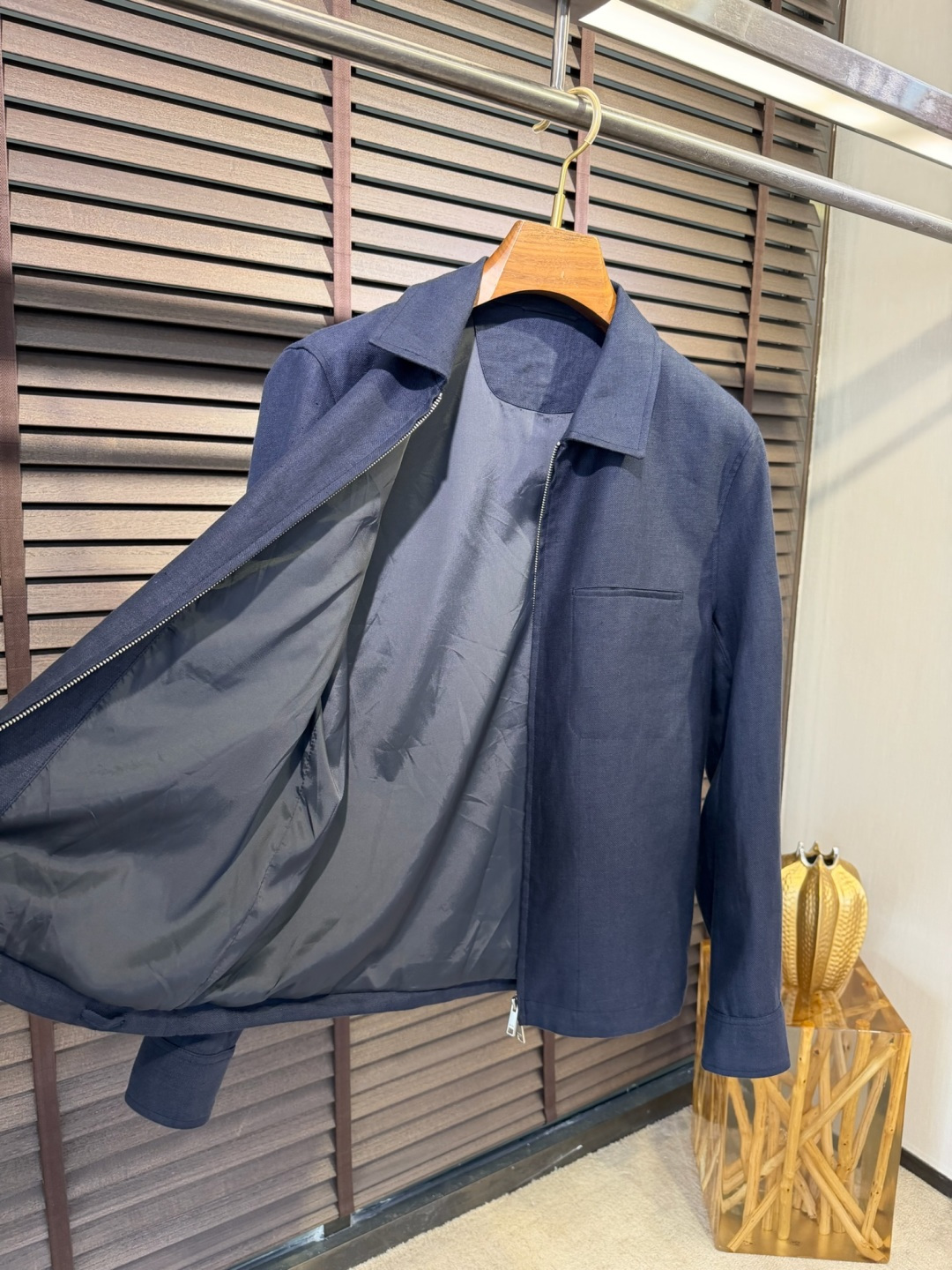 Zegn&杰尼🦷2026SS新款商务休闲翻领夹克外套。采用100%汉麻面料，定织纹路，低调奢华，抗皱立挺