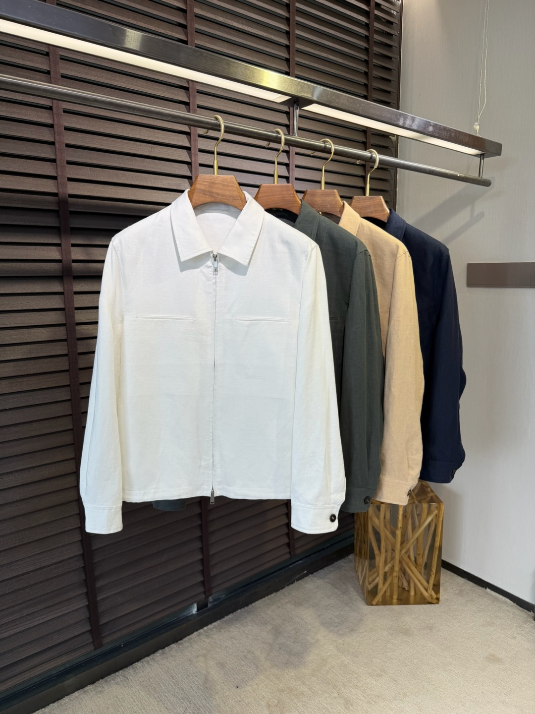 Zegn&杰尼🦷2026SS新款商务休闲翻领夹克外套。采用100%汉麻面料，定织纹路，低调奢华，抗皱立挺