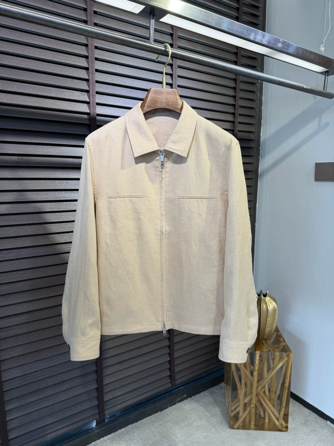 Zegn&杰尼🦷2026SS新款商务休闲翻领夹克外套。采用100%汉麻面料，定织纹路，低调奢华，抗皱立挺
