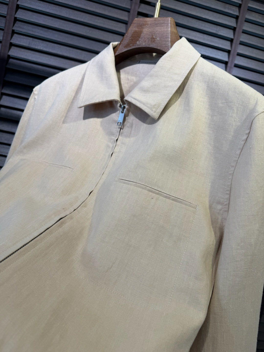 Zegn&杰尼🦷2026SS新款商务休闲翻领夹克外套。采用100%汉麻面料，定织纹路，低调奢华，抗皱立挺
