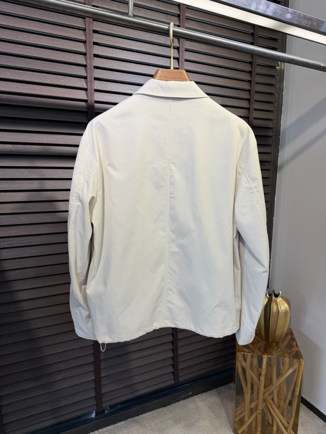 Bur&巴宝🎁2026SS新款夹克外套。柜子最新款，翻领设计，商务与休闲兼并；采用定制魂混纺桑蚕丝夹克面