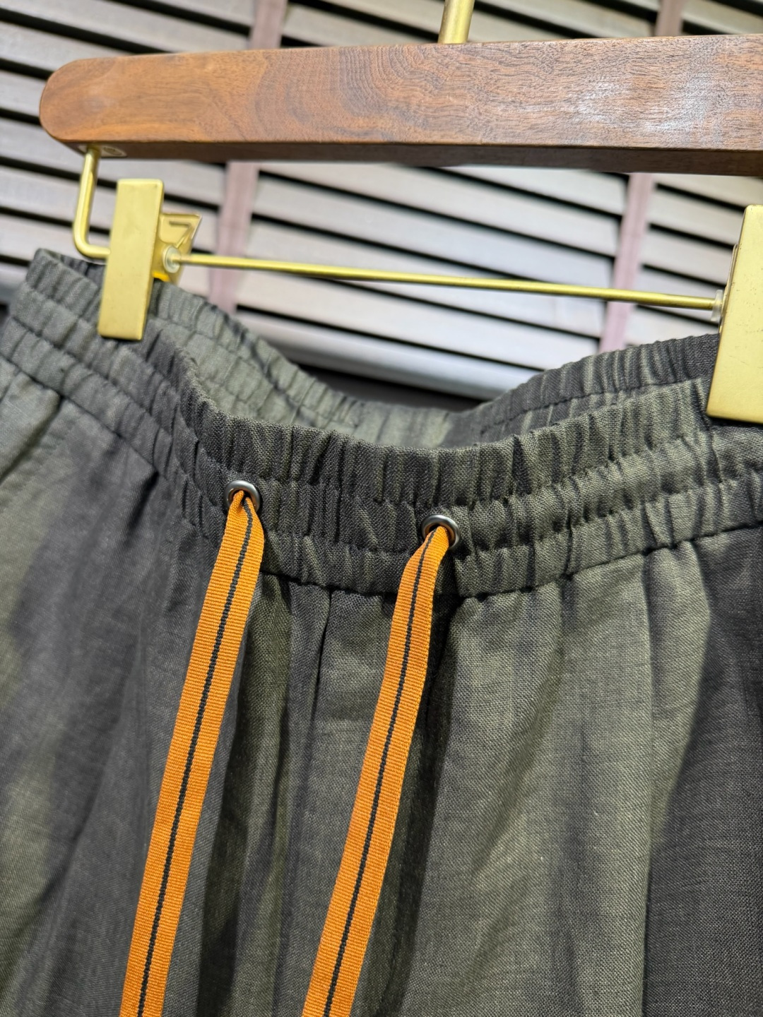 Zega&杰尼🦷2026SS新款休闲运动短裤。柜子最新款。采用定制100%高支数雨露麻面料，立挺有型，自