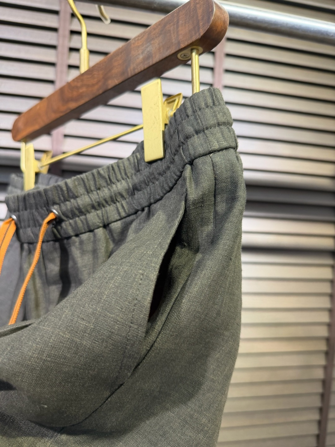 Zega&杰尼🦷2026SS新款休闲运动短裤。柜子最新款。采用定制100%高支数雨露麻面料，立挺有型，自