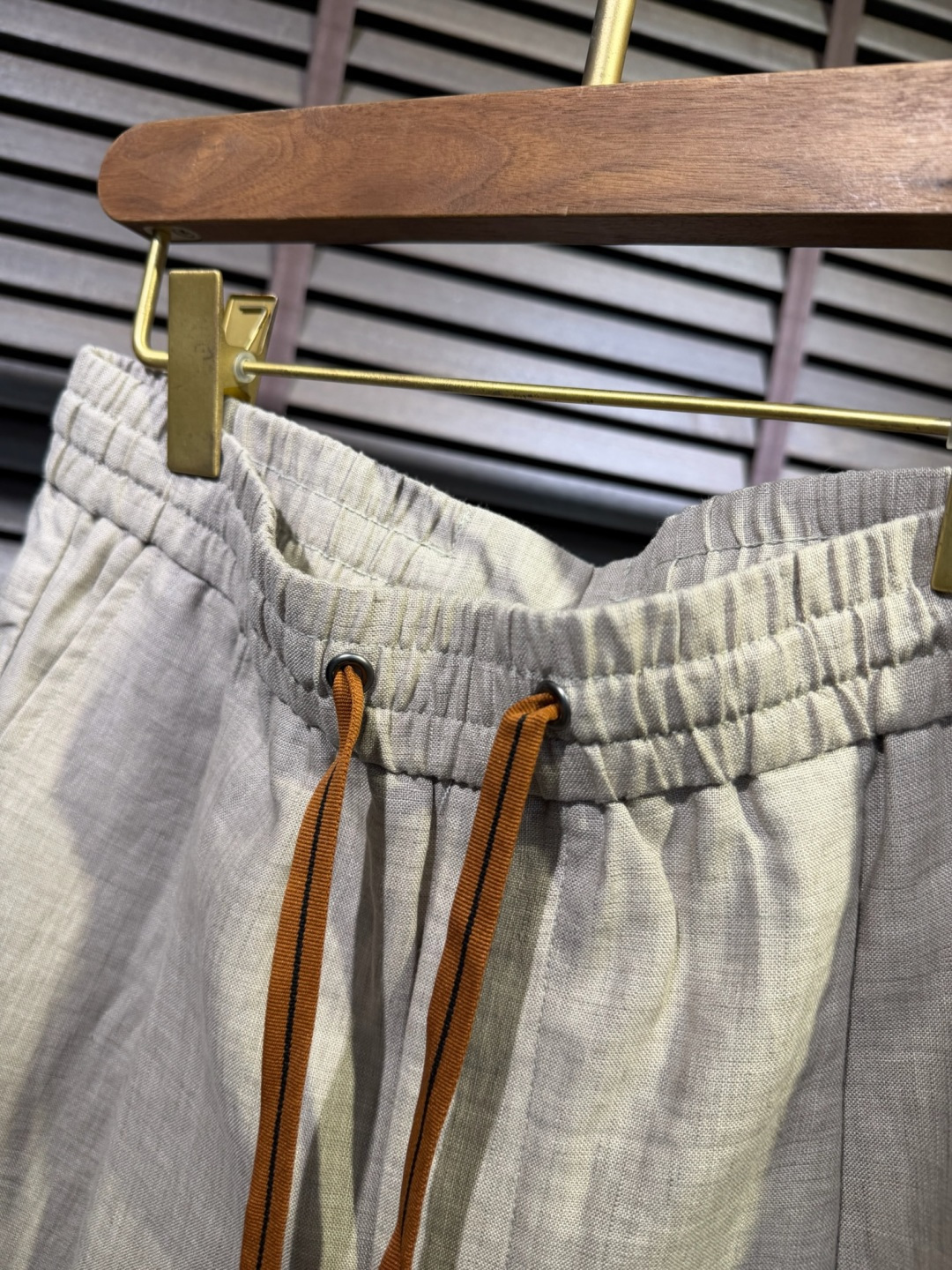 Zega&杰尼🦷2026SS新款休闲运动短裤。柜子最新款。采用定制100%高支数雨露麻面料，立挺有型，自