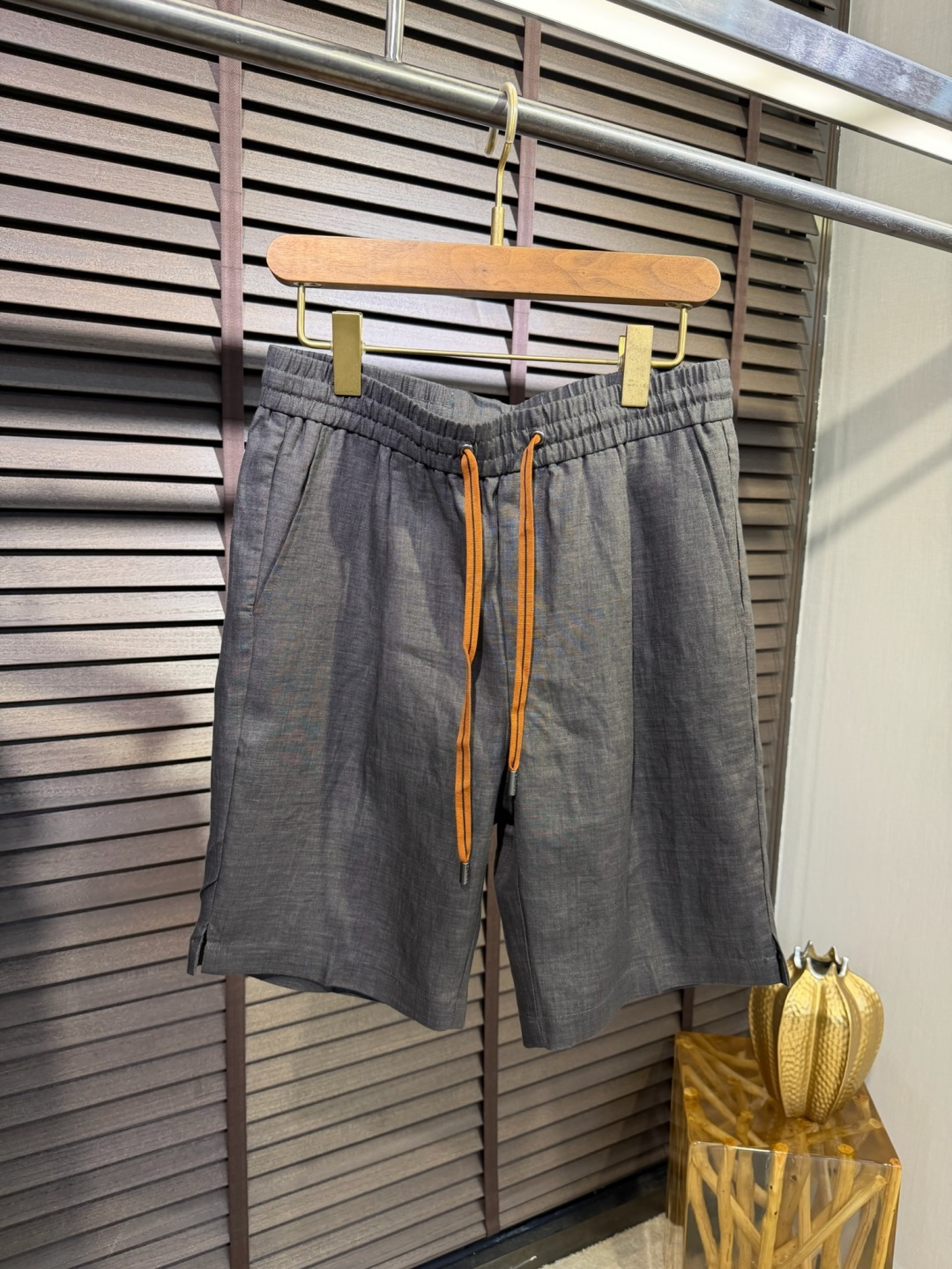 Zega&杰尼🦷2026SS新款休闲运动短裤。柜子最新款。采用定制100%高支数雨露麻面料，立挺有型，自