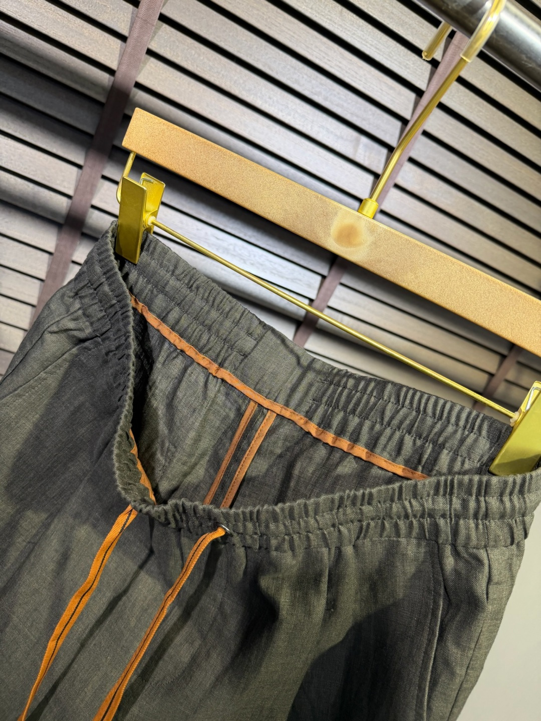 Zegn&杰尼🦷2026SS新款休闲运动裤，客供进口高密度100%雨露麻面料，吸汗速干抗皱，特殊共工艺制