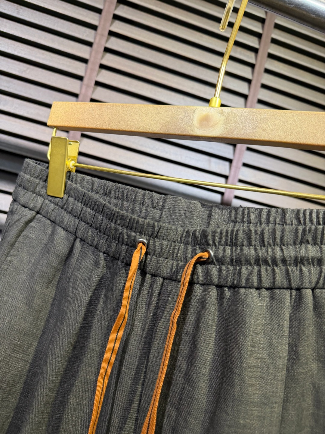 Zegn&杰尼🦷2026SS新款休闲运动裤，客供进口高密度100%雨露麻面料，吸汗速干抗皱，特殊共工艺制