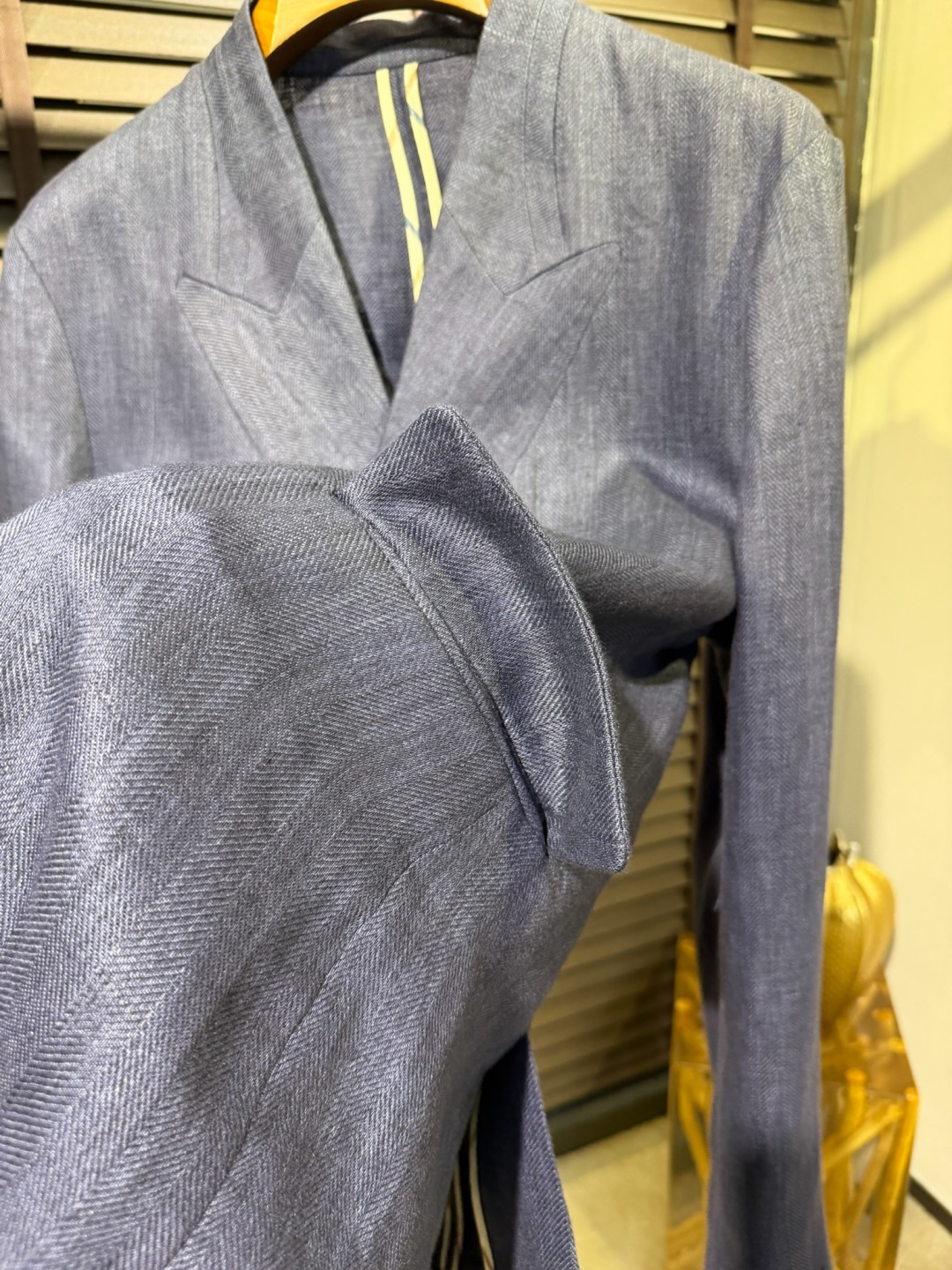 Loro Pian&Loro piana&诺悠翩雅2026SS新款西装。一体领设计，高端大气；采用100