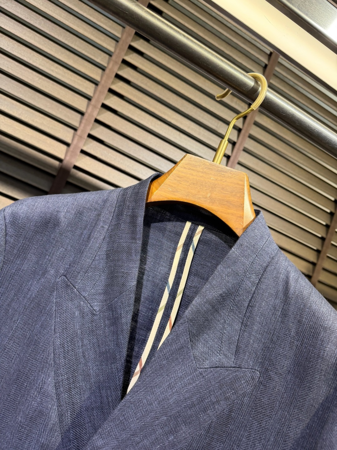 Loro Pian&Loro piana&诺悠翩雅2026SS新款西装。一体领设计，高端大气；采用100