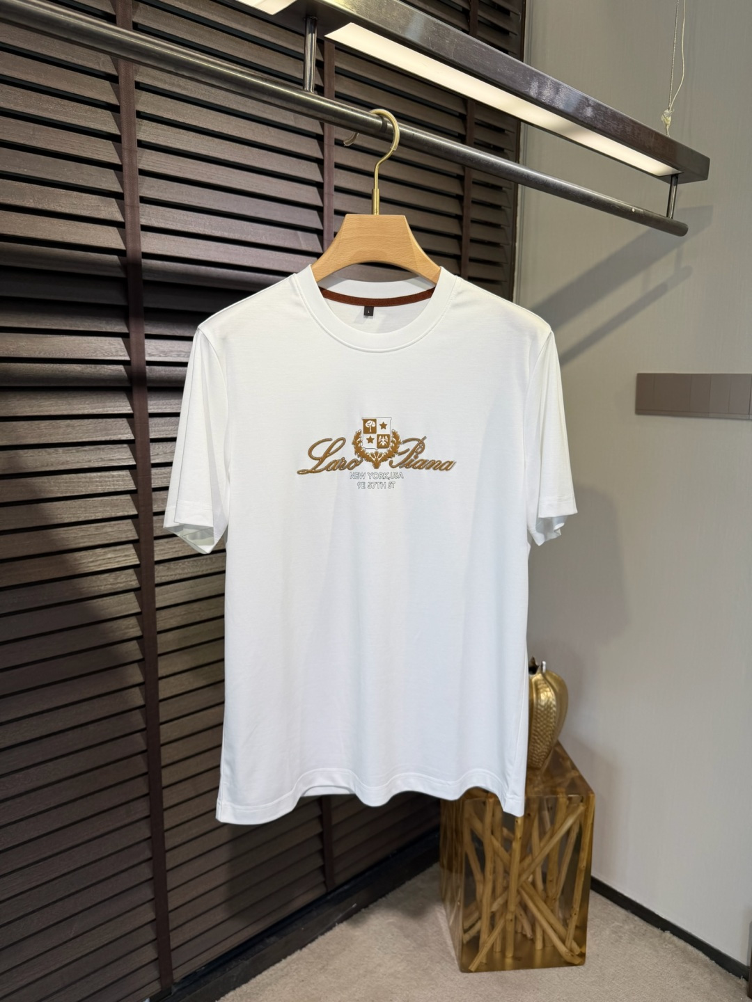 loro Pian&loro Piana&诺悠翩雅2026SS新款圆领T。柜子最新款。采用定制高支数莫代