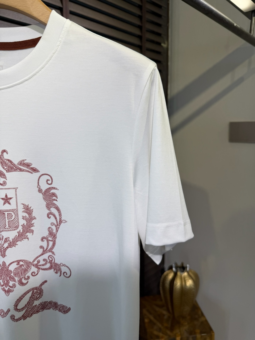 loro Pian&loro Piana&诺悠翩雅2026SS新款圆领T。柜子最新款。采用定制高支数莫代