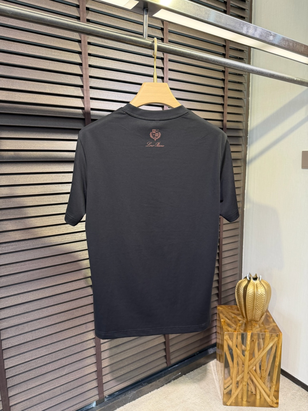 loro Pian&loro Piana&诺悠翩雅2026SS新款圆领T。柜子最新款。采用定制高支数莫代