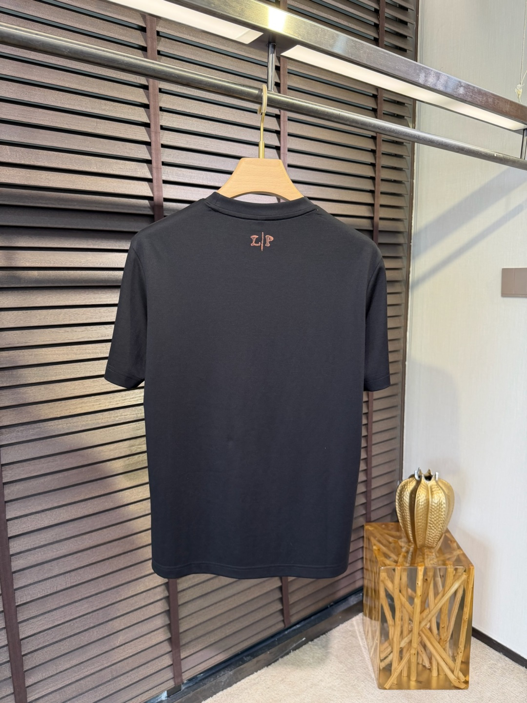 loro Pian&loro Piana&诺悠翩雅2026SS新款圆领T。柜子最新款。采用定制高支数莫代