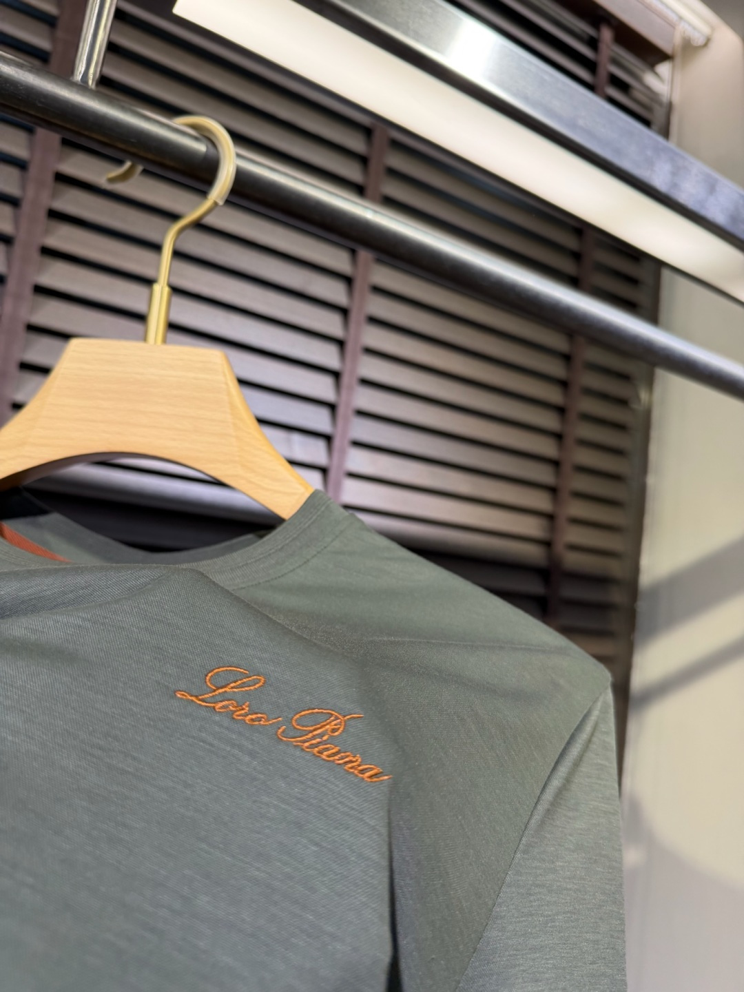 loro Pian&loro Piana&诺悠翩雅2026ss新款圆领T。外穿打底皆可。采用定制45%P