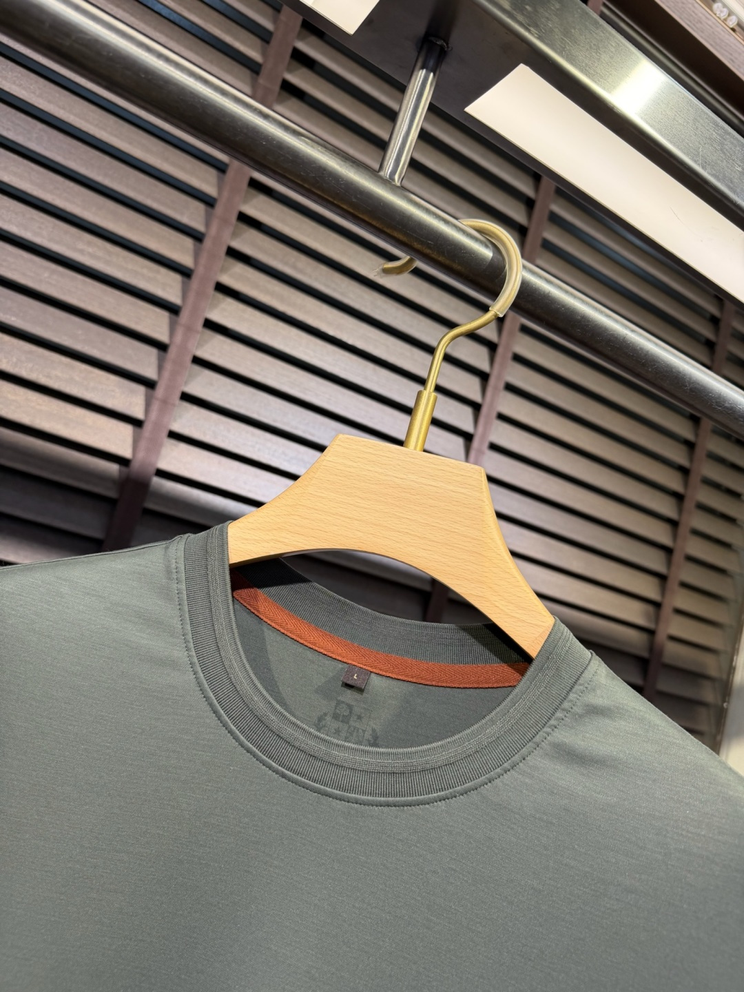 loro Pian&loro Piana&诺悠翩雅2026ss新款圆领T。外穿打底皆可。采用定制45%P
