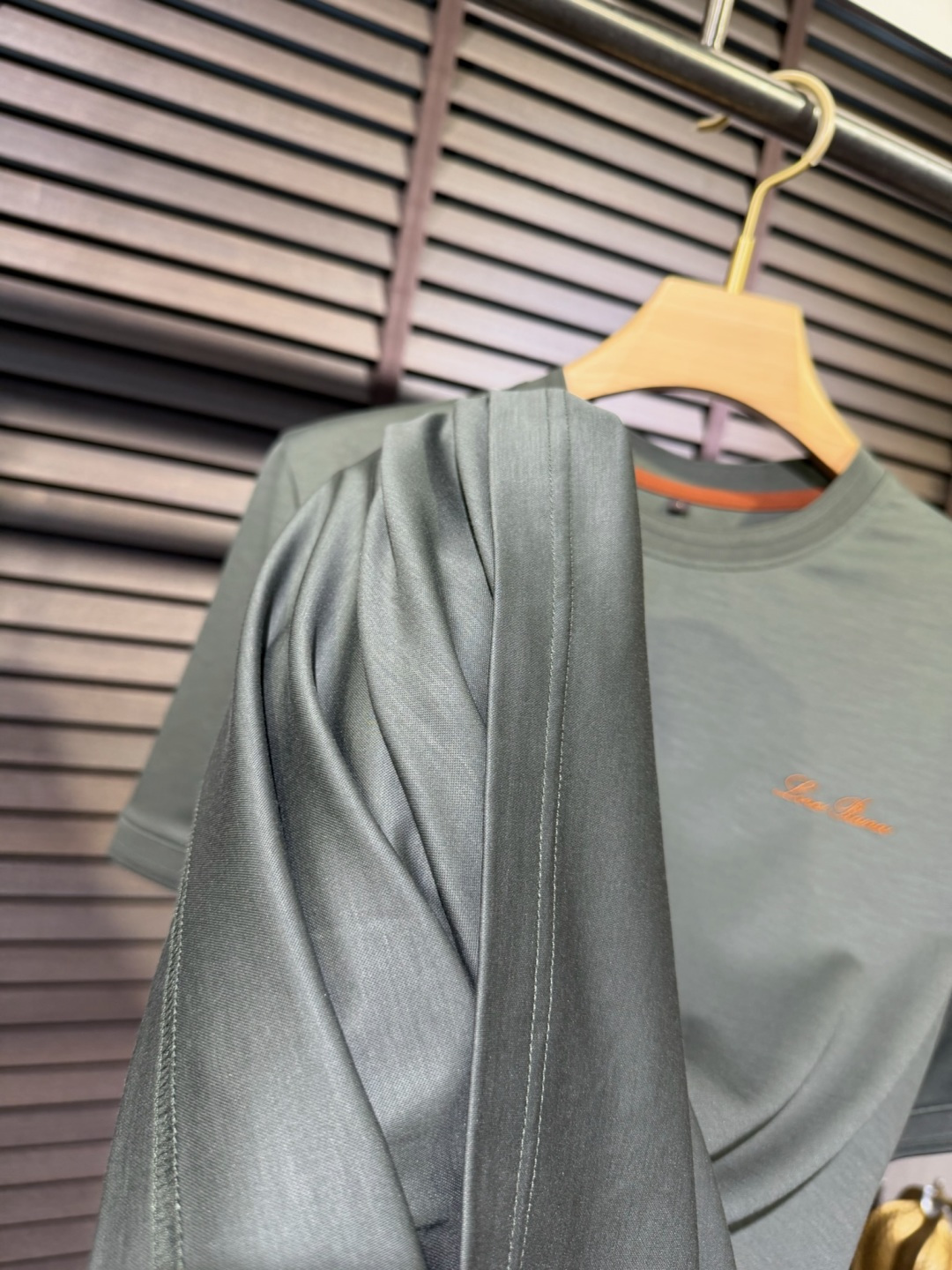 loro Pian&loro Piana&诺悠翩雅2026ss新款圆领T。外穿打底皆可。采用定制45%P