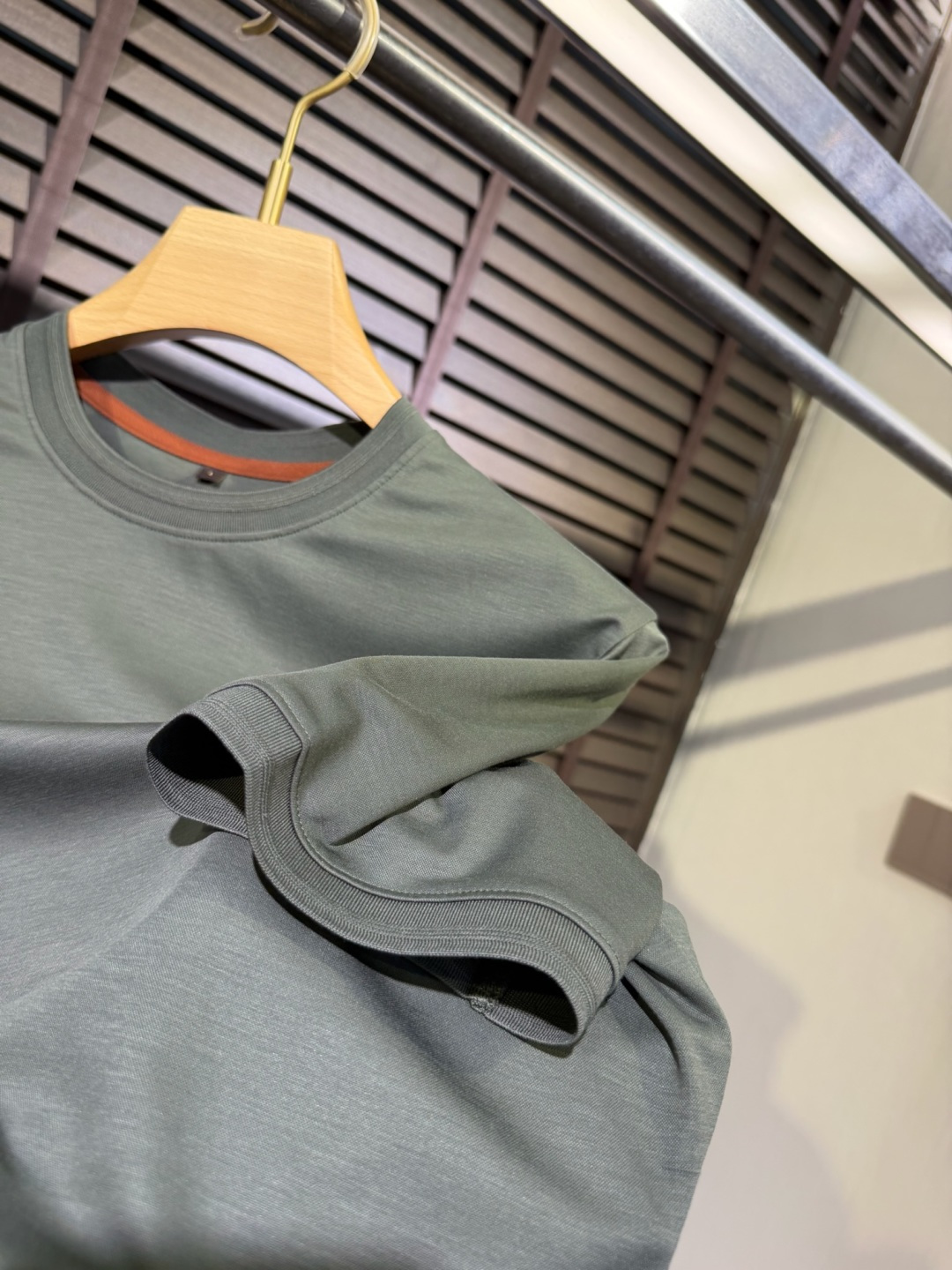 loro Pian&loro Piana&诺悠翩雅2026ss新款圆领T。外穿打底皆可。采用定制45%P