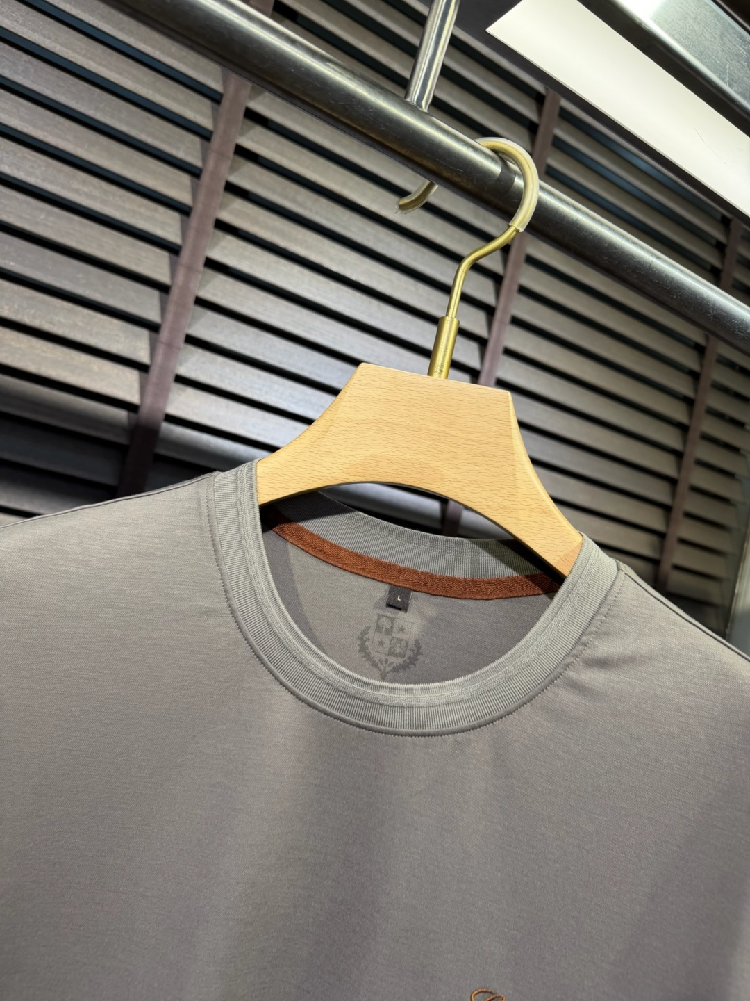 loro Pian&loro Piana&诺悠翩雅2026ss新款圆领T。外穿打底皆可。采用定制45%P