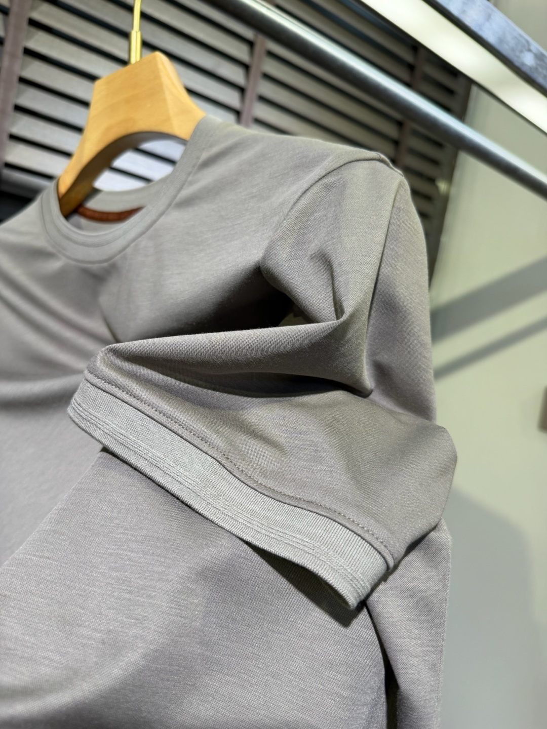 loro Pian&loro Piana&诺悠翩雅2026ss新款圆领T。外穿打底皆可。采用定制45%P
