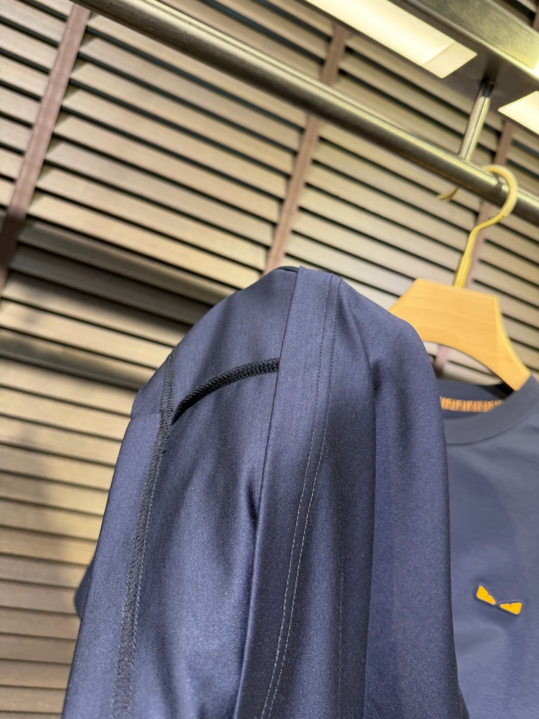 Fend&芬👀2026SS新款圆领T。柜子最新款。，胸前经典图案。采用定制高支数莫代尔➕棉➕氨纶混纺面料