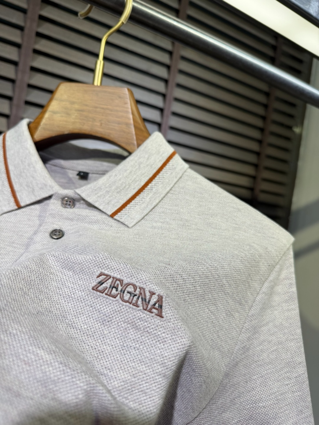 zEGN&杰尼🦷2026SS新款Polo衫。采用定制精苏棉➕氨纶混纺网眼珠地面料，抗皱吸汗速干，软糯亲肤
