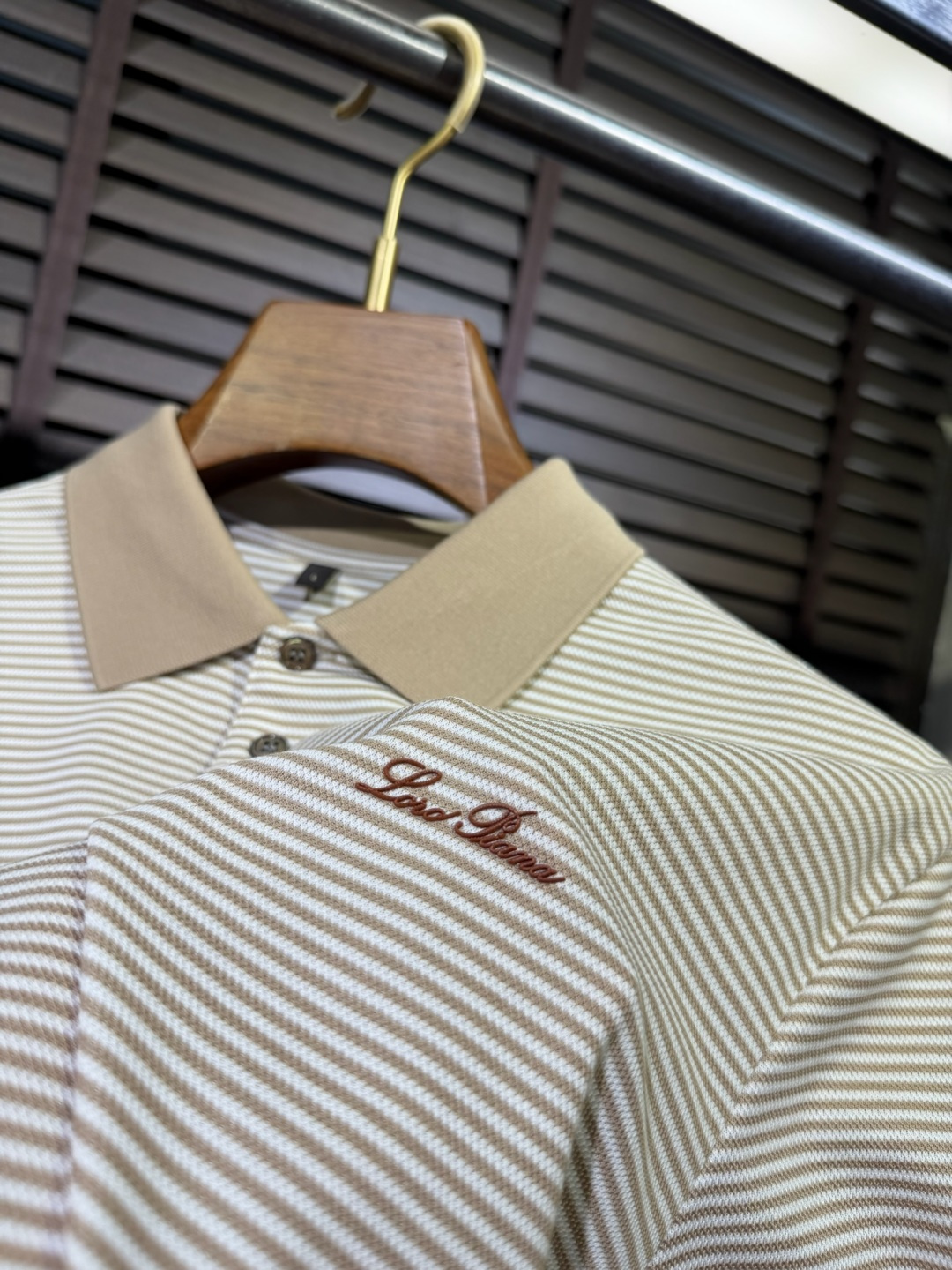loro Pian&loro Piana&诺悠翩雅2026SS新款翻领Polo衫。采用定制精苏棉➕环保聚