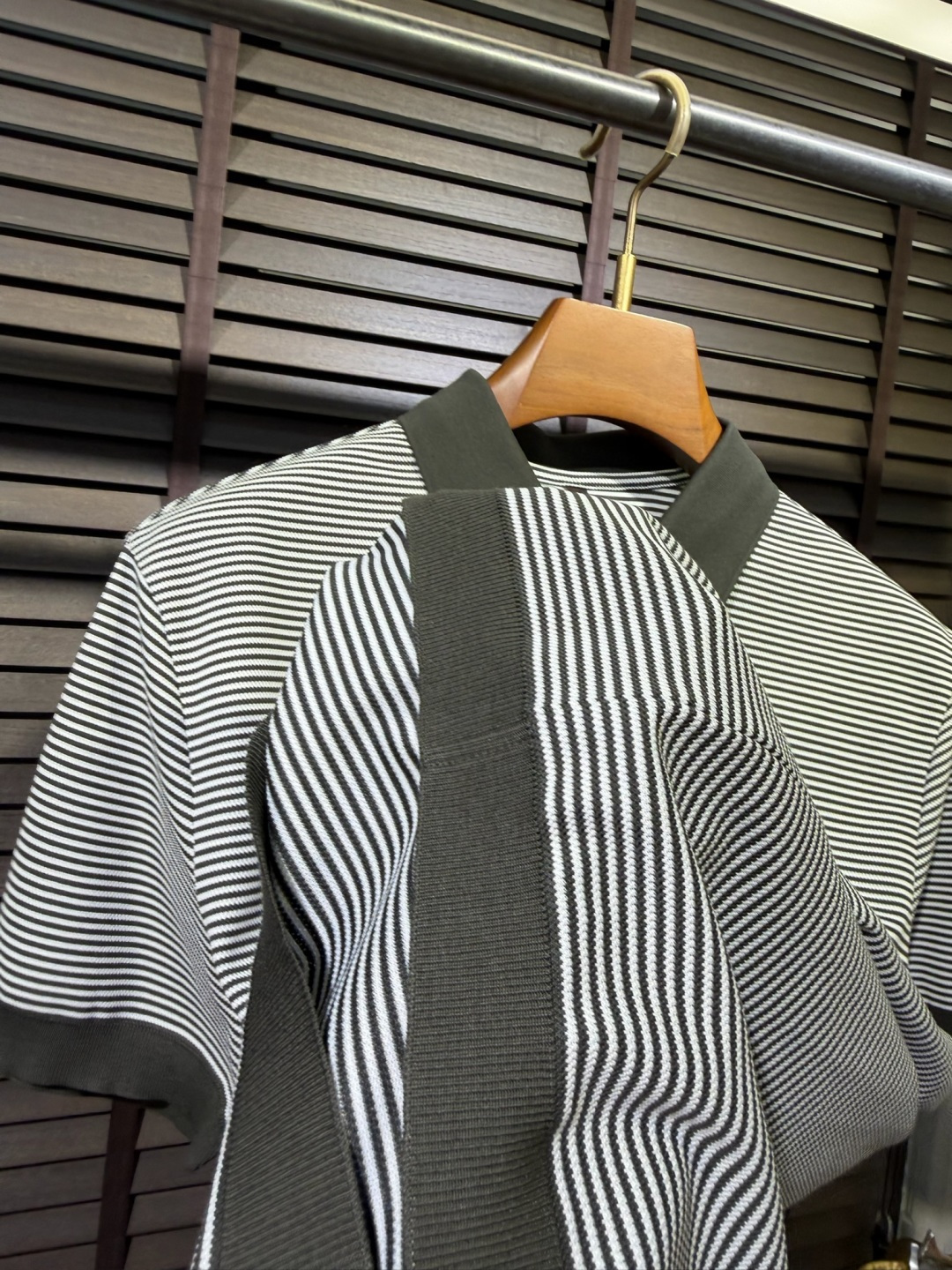 loro Pian&loro Piana&诺悠翩雅2026SS新款翻领Polo衫。采用定制精苏棉➕环保聚