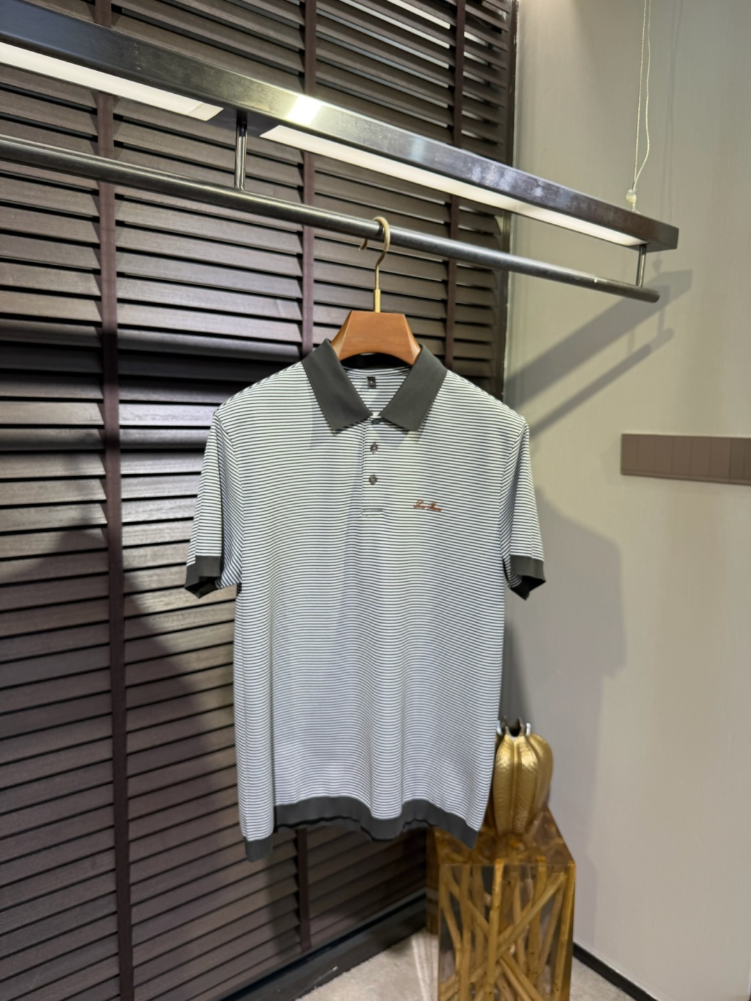 loro Pian&loro Piana&诺悠翩雅2026SS新款翻领Polo衫。采用定制精苏棉➕环保聚