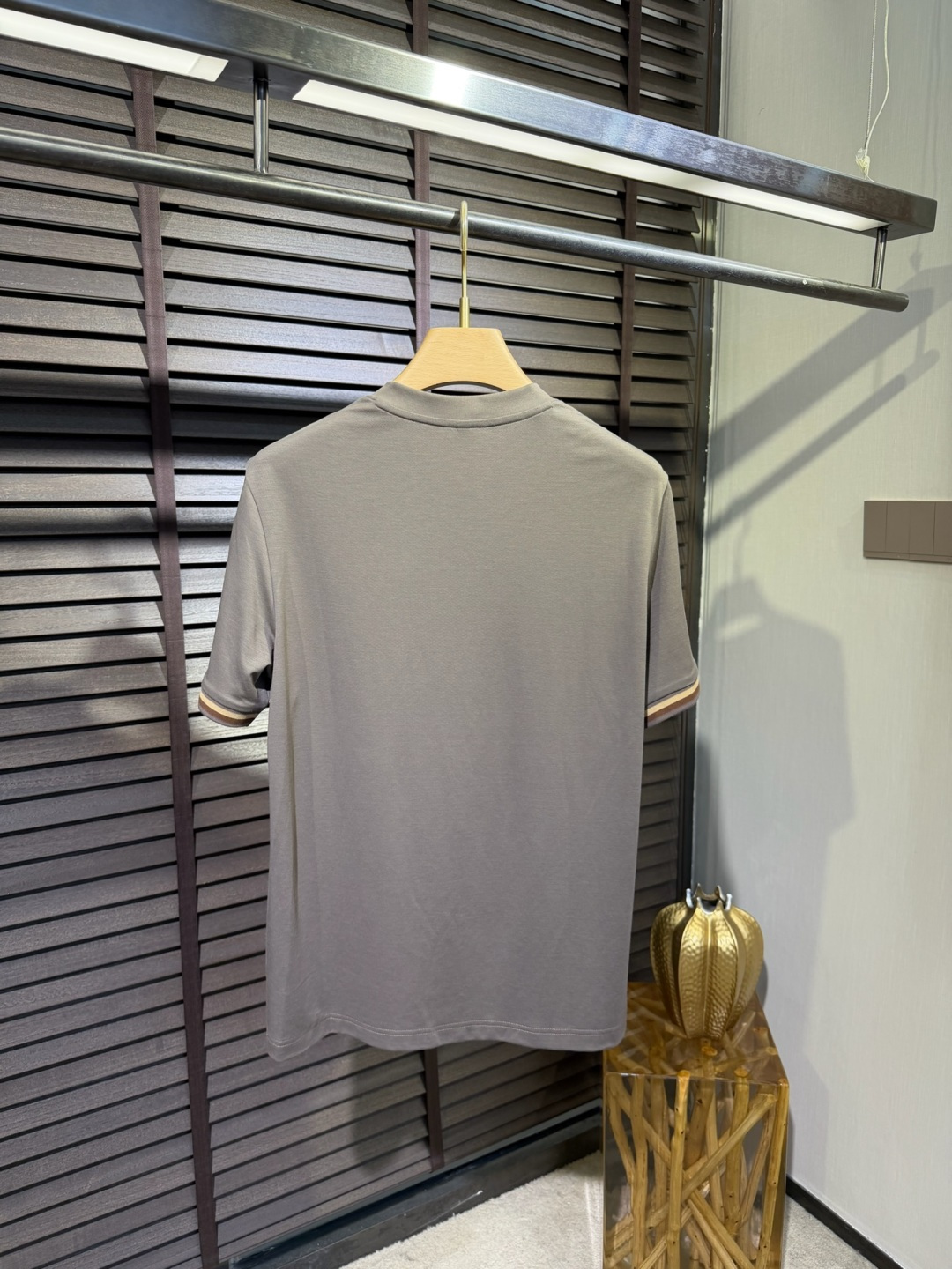 loro Pian&loro Piana&诺悠翩雅2026SS新款圆领T。柜子最新款。，胸前经典图案。采
