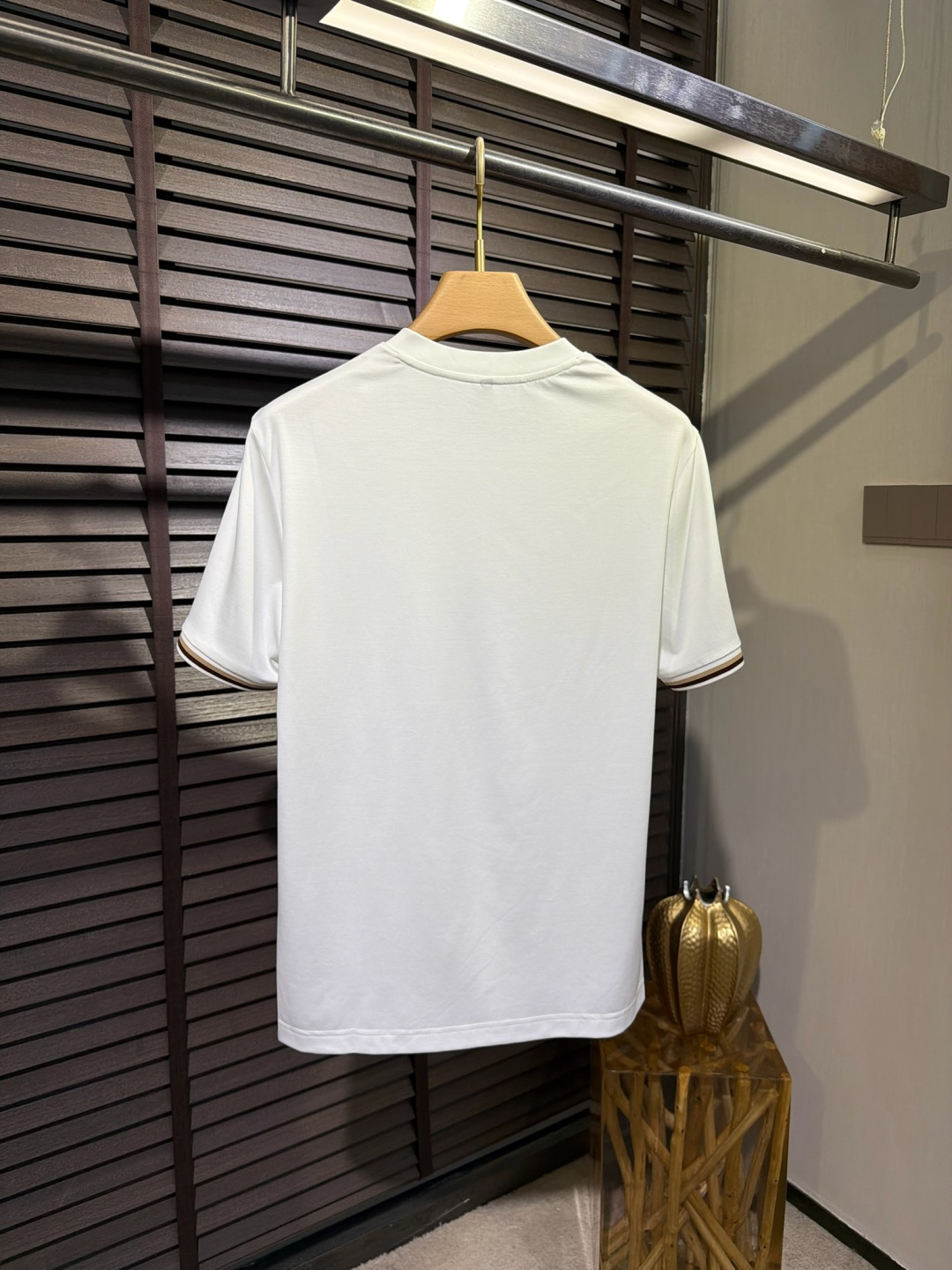 loro Pian&loro Piana&诺悠翩雅2026SS新款圆领T。柜子最新款。，胸前经典图案。采