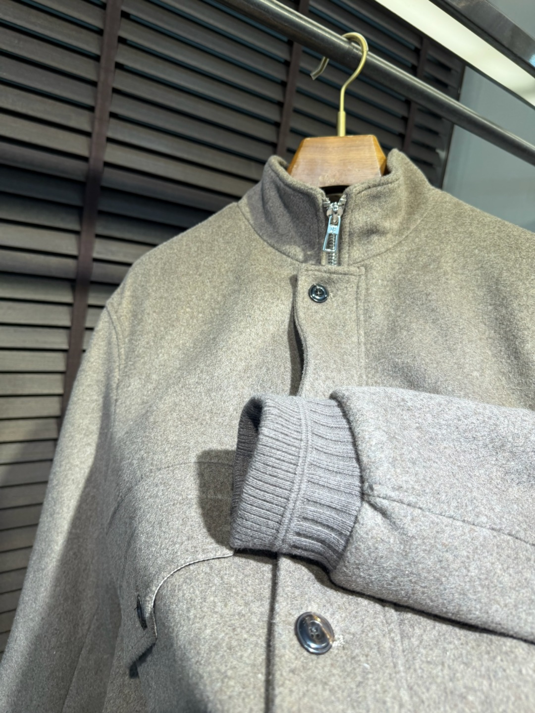 Loro Pian&诺悠翩雅FW2026 Wool jacket down coat 【Fabric/面料】羊毛➕聚酯纤 Loro Pian&诺悠翩雅FW2026 Wool jacket down coat 【Fabric/面料】羊毛➕聚酯纤