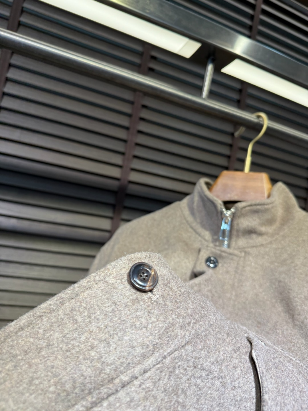 Loro Pian&诺悠翩雅FW2026 Wool jacket down coat 【Fabric/面料】羊毛➕聚酯纤 Loro Pian&诺悠翩雅FW2026 Wool jacket down coat 【Fabric/面料】羊毛➕聚酯纤