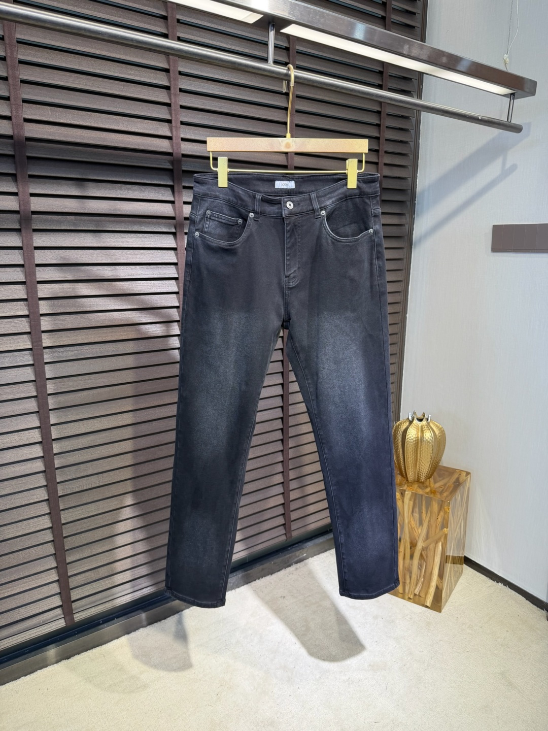 Leo&罗意🧣FW2026 Man's Jeans 【Fabric/面料】进口牛仔面料➕内里高支数内衬包边 【Colou