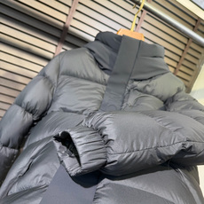 羽绒服 Monc&蒙👄FW2026 New Down Jacket 【Fabric/面料】环保聚酯纤维➕内里填充90%白 羽绒服 Monc&蒙👄FW2026 New Down Jacket 【Fabric/面料】环保聚酯纤维➕内里填充90%白