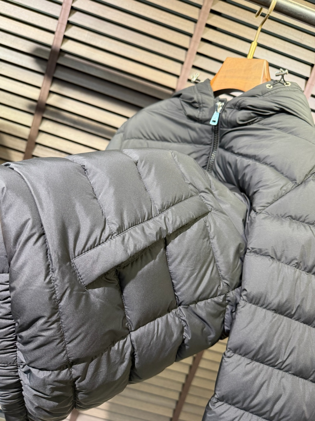 羽绒服 Monc&蒙👄FW2026 New Down Jacket 【Fabric/面料】环保聚酯纤维➕内里填充90% 羽绒服 Monc&蒙👄FW2026 New Down Jacket 【Fabric/面料】环保聚酯纤维➕内里填充90%
