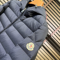 羽绒服 Monc&蒙👄FW2026 New Down Jacket 【Fabric/面料】环保聚酯纤维➕内里填充90% 羽绒服 Monc&蒙👄FW2026 New Down Jacket 【Fabric/面料】环保聚酯纤维➕内里填充90%