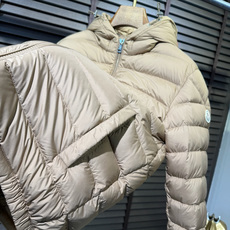 羽绒服 Monc&蒙👄FW2026 New Down Jacket 【Fabric/面料】环保聚酯纤维➕内里填充90% 羽绒服 Monc&蒙👄FW2026 New Down Jacket 【Fabric/面料】环保聚酯纤维➕内里填充90%