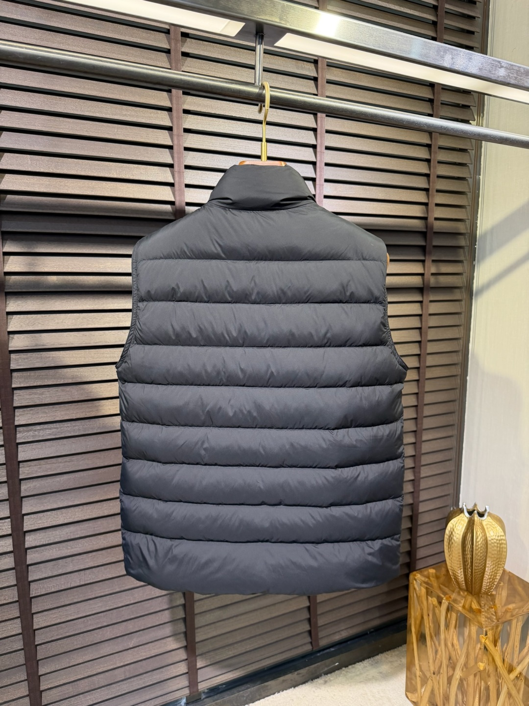 羽绒服 Monc&蒙👄FW2026 New Down Vest 【Fabric/面料】环保聚酯纤维➕内里填充90%白鸭绒 羽绒服 Monc&蒙👄FW2026 New Down Vest 【Fabric/面料】环保聚酯纤维➕内里填充90%白鸭绒