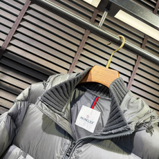 羽绒服 Monc&蒙👄FW2026 New Down Jacket 【Fabric/面料】环保聚酯纤维➕内里填充90%白 羽绒服 Monc&蒙👄FW2026 New Down Jacket 【Fabric/面料】环保聚酯纤维➕内里填充90%白