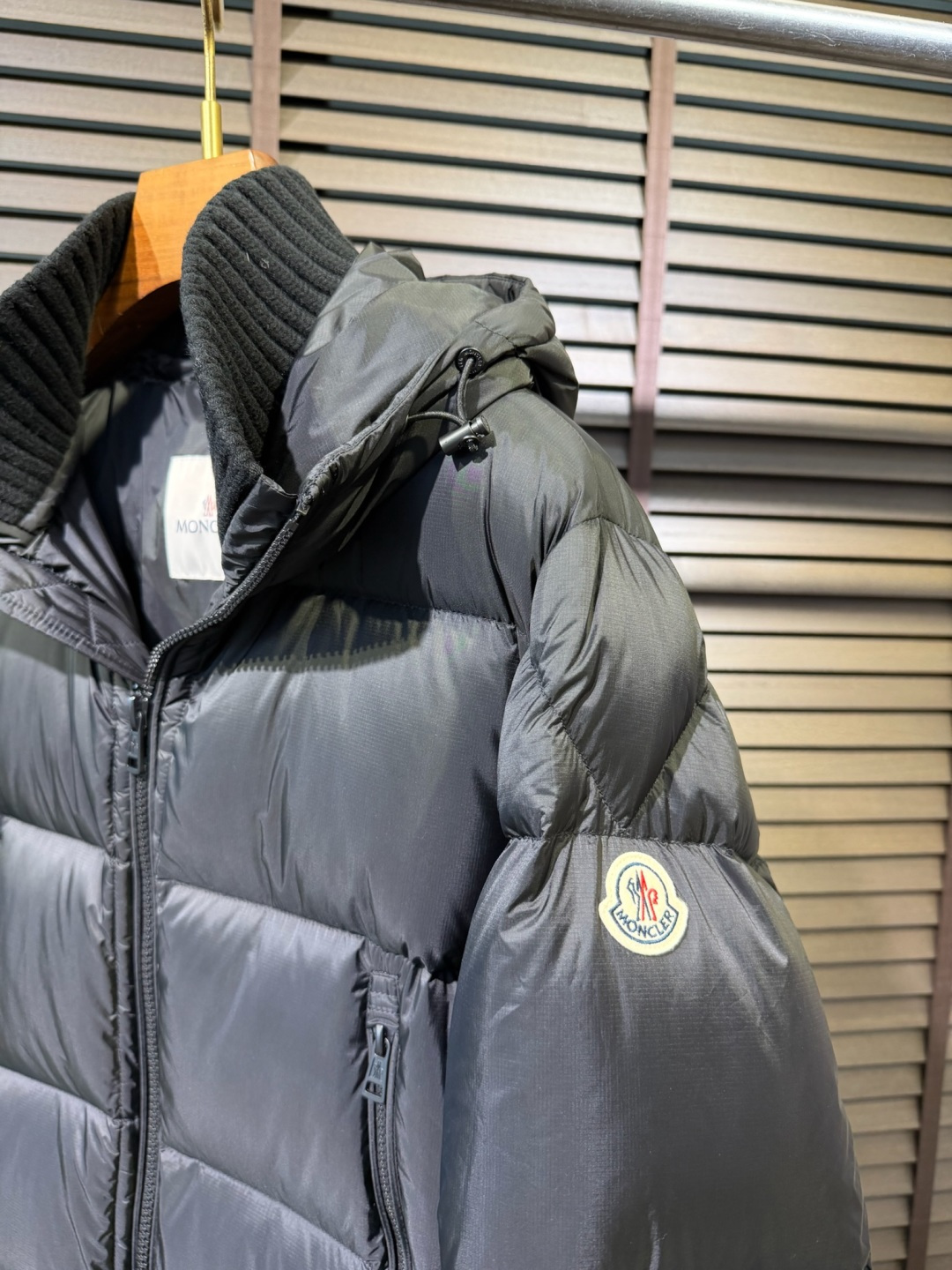 羽绒服 Monc&蒙👄FW2026 New Down Jacket 【Fabric/面料】环保聚酯纤维➕内里填充90%白 羽绒服 Monc&蒙👄FW2026 New Down Jacket 【Fabric/面料】环保聚酯纤维➕内里填充90%白