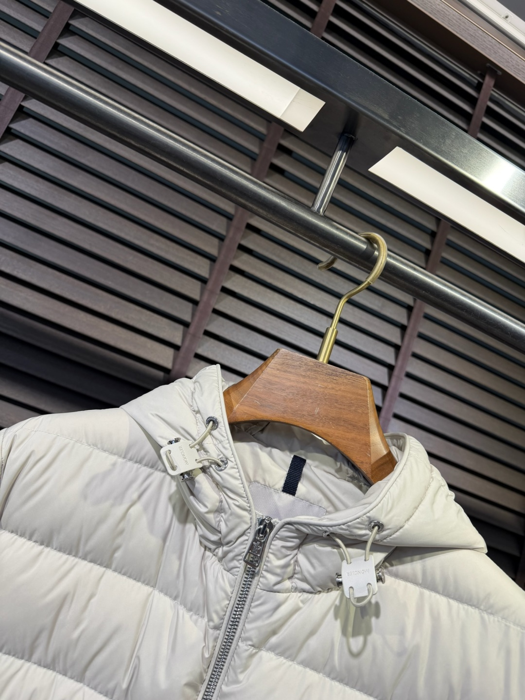 羽绒服 Monc&蒙👄FW2026 New Down Jacket 【Fabric/面料】环保聚酯纤维➕内里填充90%白 羽绒服 Monc&蒙👄FW2026 New Down Jacket 【Fabric/面料】环保聚酯纤维➕内里填充90%白