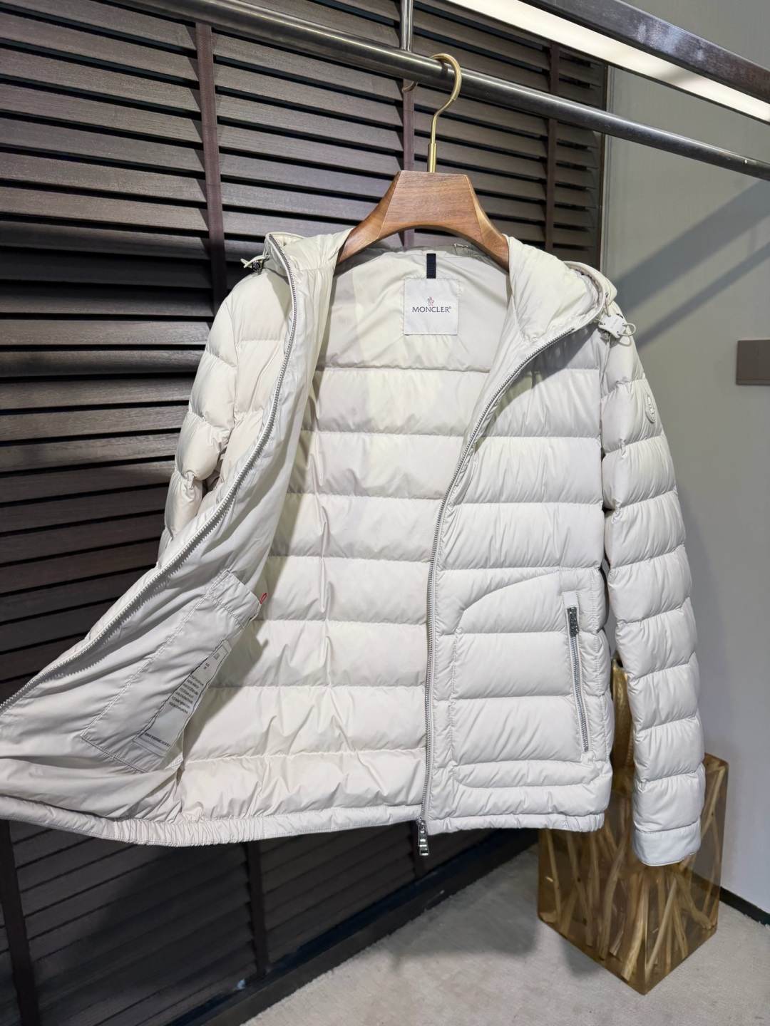 羽绒服 Monc&蒙👄FW2026 New Down Jacket 【Fabric/面料】环保聚酯纤维➕内里填充90%白 羽绒服 Monc&蒙👄FW2026 New Down Jacket 【Fabric/面料】环保聚酯纤维➕内里填充90%白