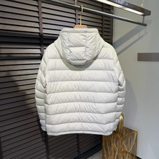 羽绒服 Monc&蒙👄FW2026 New Down Jacket 【Fabric/面料】环保聚酯纤维➕内里填充90%白 羽绒服 Monc&蒙👄FW2026 New Down Jacket 【Fabric/面料】环保聚酯纤维➕内里填充90%白