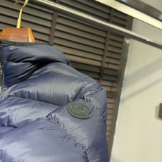 羽绒服 Monc&蒙👄FW2026 New Down Jacket 【Fabric/面料】环保聚酯纤维➕内里填充90%白 羽绒服 Monc&蒙👄FW2026 New Down Jacket 【Fabric/面料】环保聚酯纤维➕内里填充90%白